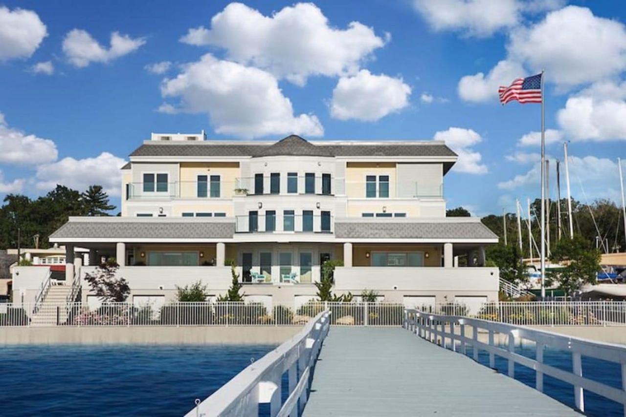 Fathoms Hotel & Marina Port Washington Exterior foto